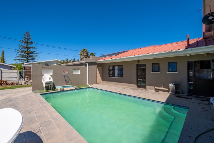 4 Bedroom Property for Sale in Robertson Western Cape